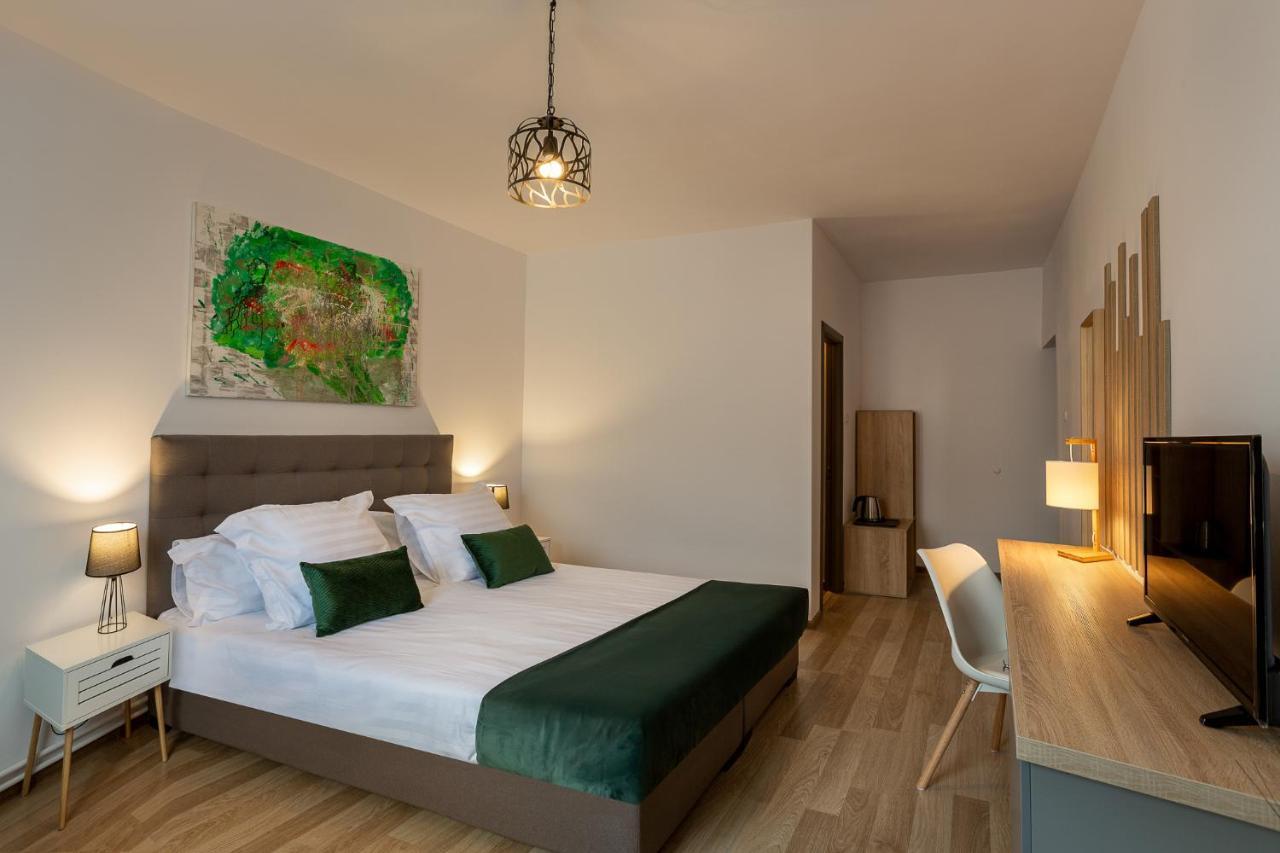 Lagom Hotel Bucureşti Ngoại thất bức ảnh