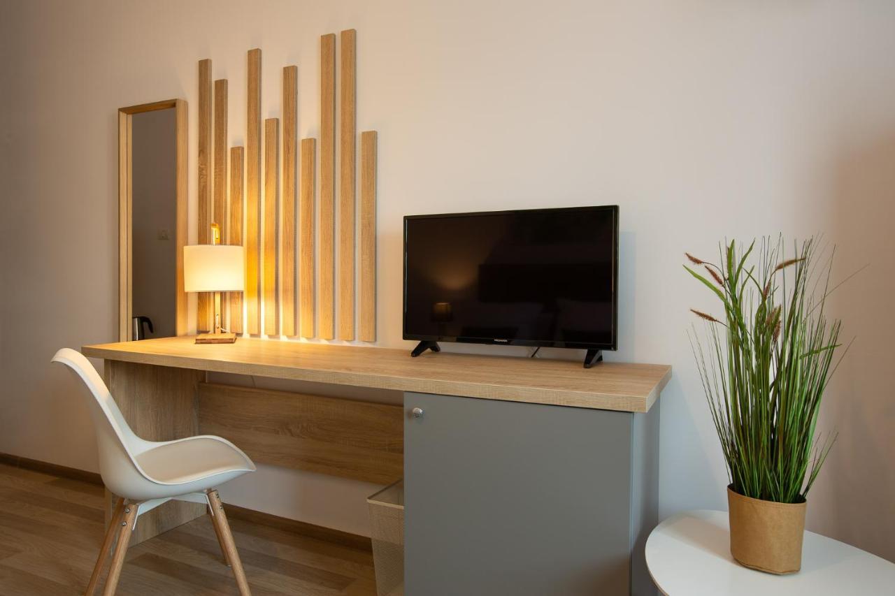 Lagom Hotel Bucureşti Ngoại thất bức ảnh