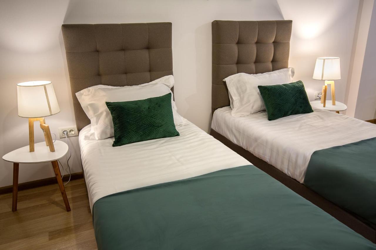 Lagom Hotel Bucureşti Ngoại thất bức ảnh